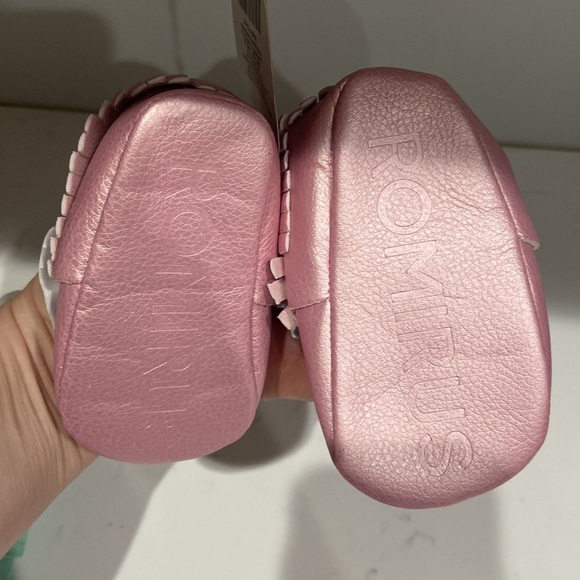 Romirus baby shoes Moccasins bows fringe 2 pairs NWT mint & shimmery pink size 2 - Picture 5 of 11